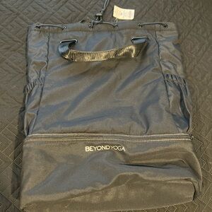 Beyond Yoga Black Women’s Drawstring Gym Tote